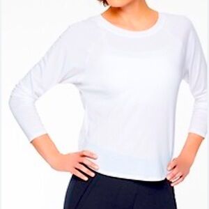 ATHLETA NWT Topanga Top Size Medium Bright White